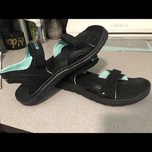 Columbia Sandals